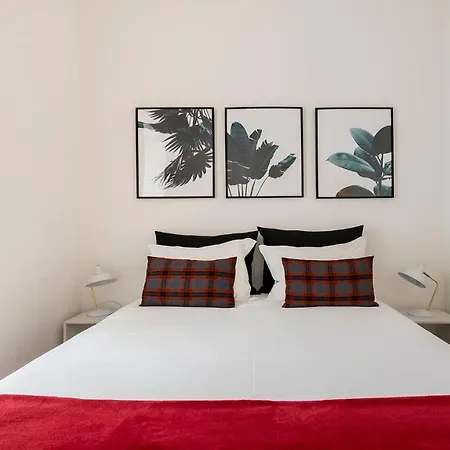 Apartment Plum Guide - Flight Of Fancy
